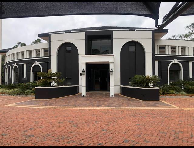 982M² OFFICE TO LET IN HYDE PARK